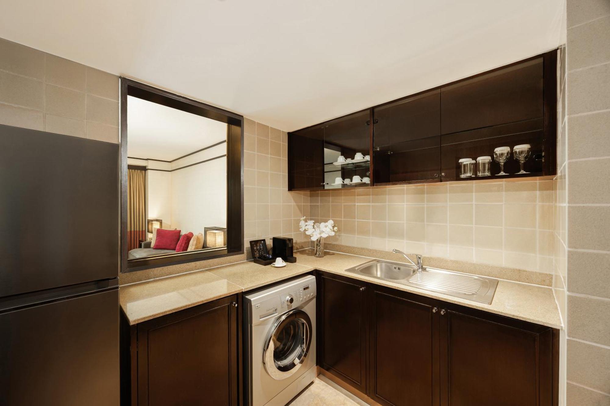 Conrad Bangkok Residences Exterior photo